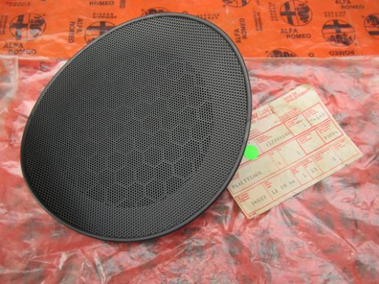 112884380 Speakerkap linksachter