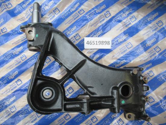 46519898 Draagarm achtervering rechterzijde