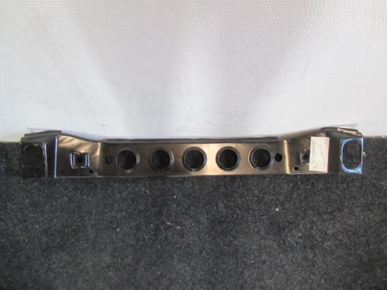 46556775 Dwarsbalk carrosserie voorzijde