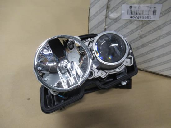 46724568L Koplamp fittinghouder links