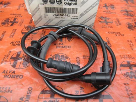 46763852 ABS sensor linksvoor