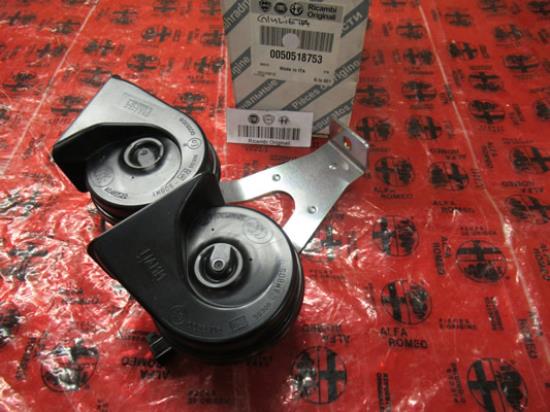 50518753 Claxon dubbele hoorn