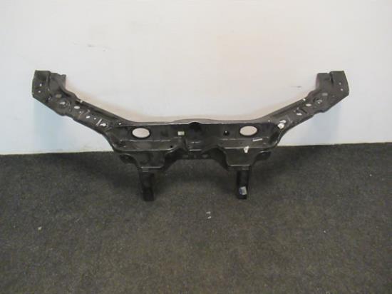 51796502 Dwarsbalk carrosserie voorzijde