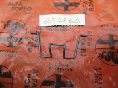 60578609 Veer brandstofklep