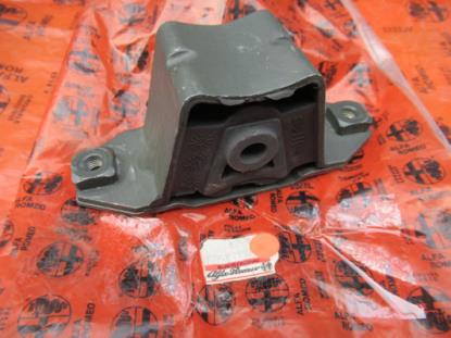 60583732 Gummistuk differentieel achterzijde 3.0 6V Q4