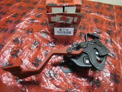 60629886 Motorkapslot diefstalpreventief