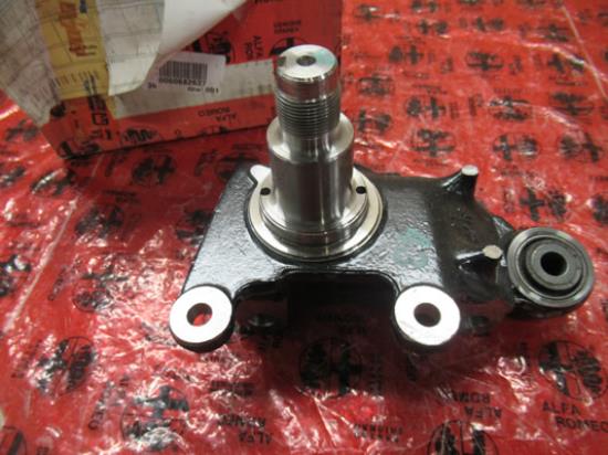 60682637 Fusee linksachter