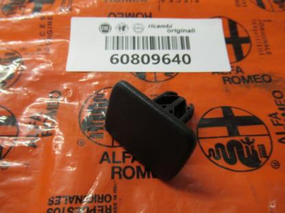 60809640 Plug