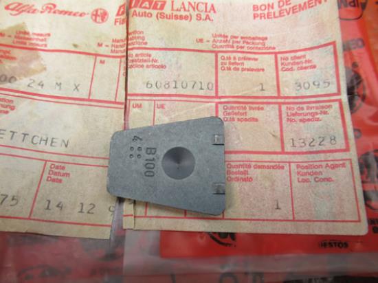 60810710 Bevestiging binnenspiegel