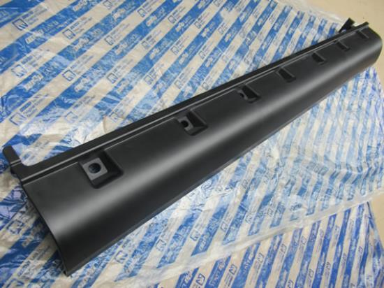71743306 Sideskirt rechterzijde