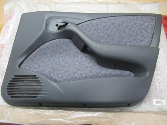 735256149 Deurpaneel rechtsvoor