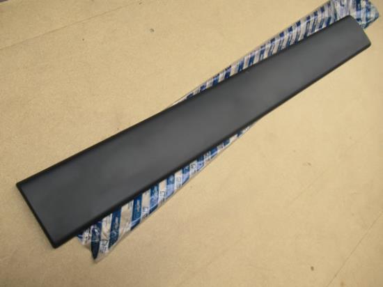 735306281 Stootstrip