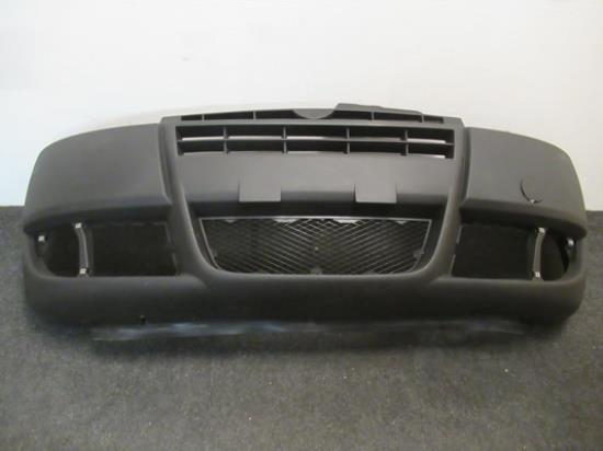 735417815 Voorbumper