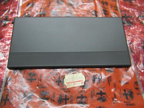 112224166 Afdekklep middenconsole