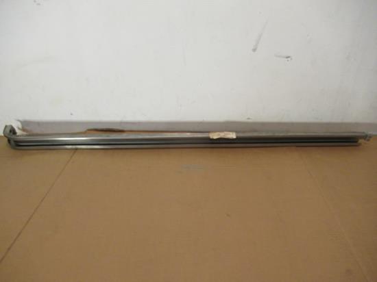 1385341080 Geleiderail zijschuifdeur rechterzijde