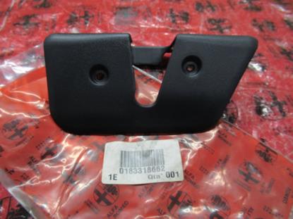 183318662 Sierstuk achterbank linkerzijde