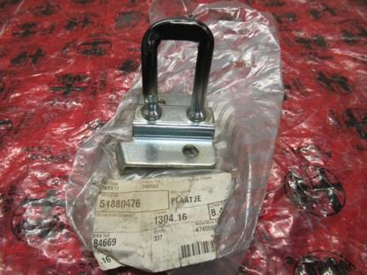 51880476 Plaatje achterbank rechterzijde