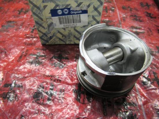 5895252 Zuiger klasse A