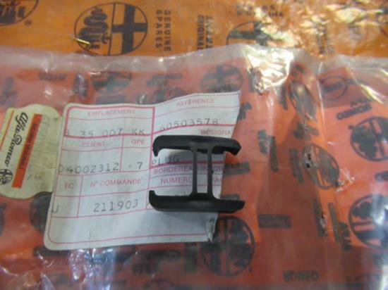 60503578 Plug portier achterzijde