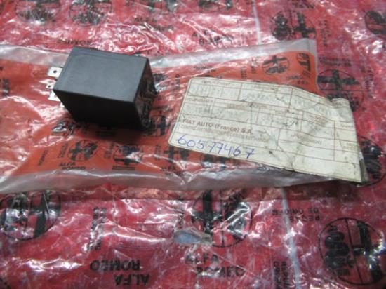 60577467 Relais plafond verlichting