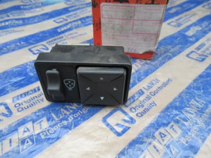 60808383 Schakelaar voor elektrisch verstelbare buitenspiegel met ontwaseming