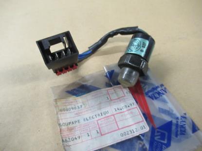 60809837 Drukschakelaar airconditioning