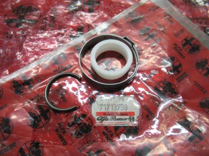 71713930 Assistentie set