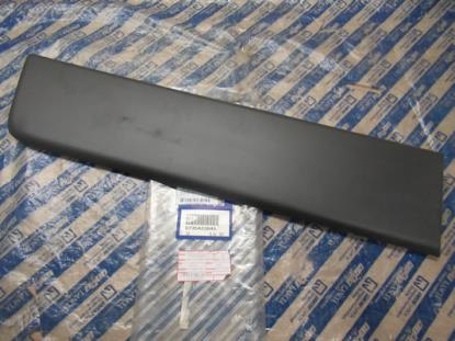 735422845 Stootstrip rechtsachter