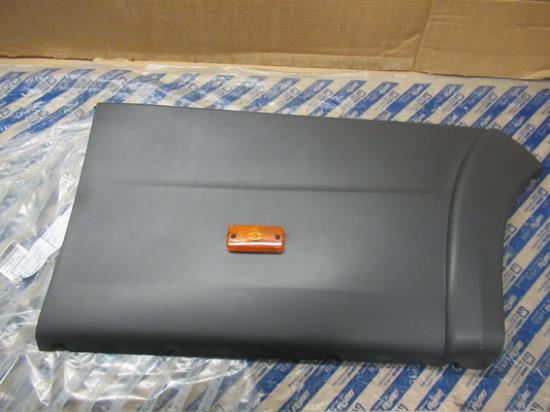 735491685 Stootstrip rechtsachter