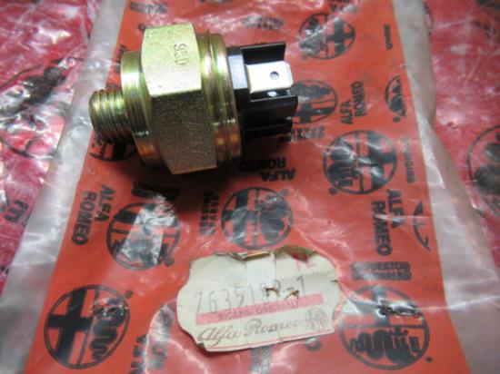 7635189 Drukschakelaar