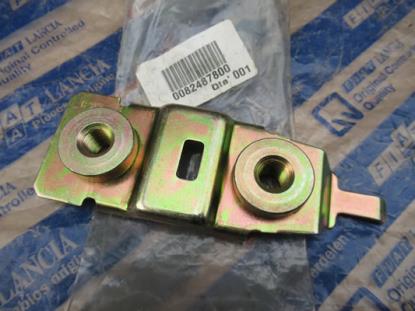 82487800 Borgplaat carrosserie voorzijde