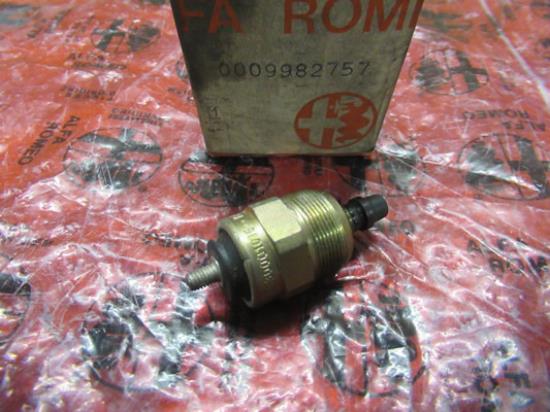 9982757 Klep afregelsysteem