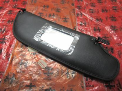 112423980 Zonneklep rechterzijde