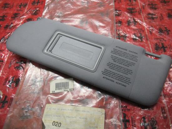 156017683 Zonneklep linkerzijde