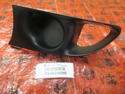 156024090 Sierstuk voorbumper linkerzijde