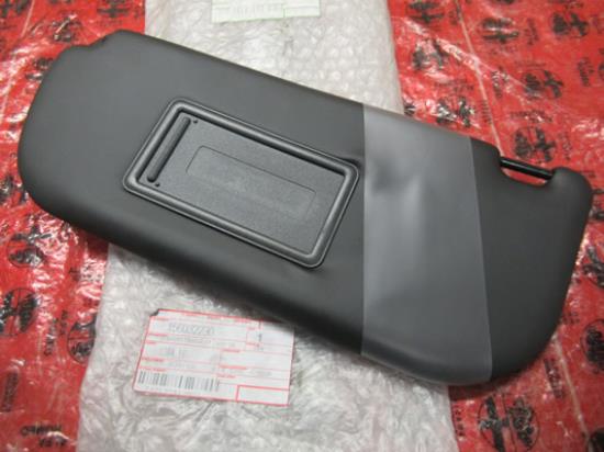 156032230 Zonneklep linkerzijde