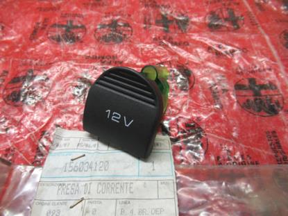 156034120 Sigarettenaansteker kofferbak