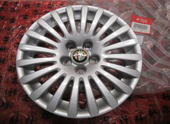 50508358 Wieldop 16" met embleem