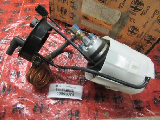 60595074 Brandstofpomp compleet 2.0 8V