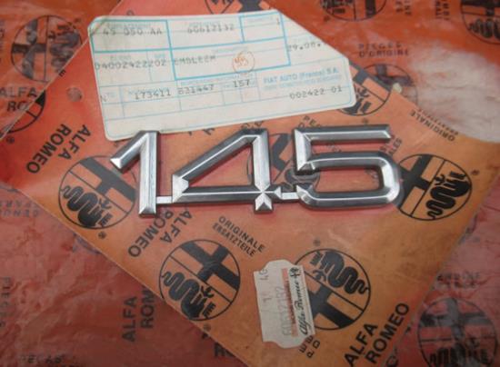 60612132 Embleem 145