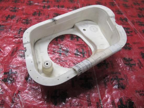 60616977 Houder carrosserie voorzijde