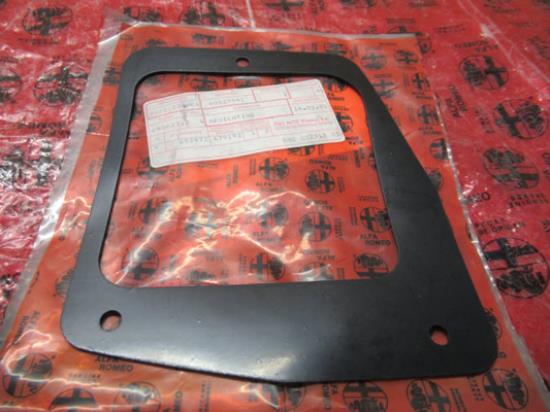 60625641 Afdekking brandstofpomp