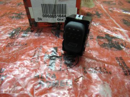 60651644 Schakelaar raambediening rechterzijde