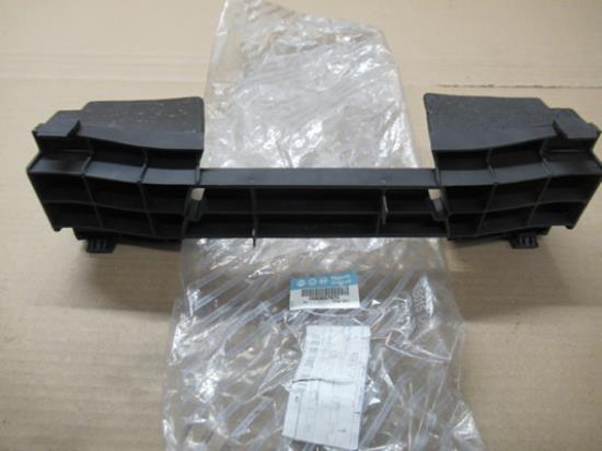 60697970 Rubber voorbumper midden