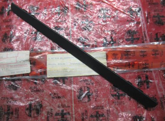 60809370 Sierstuk opendak rechterzijde Webasto