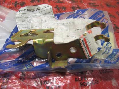 60812548 Beugel remmen rechterzijde