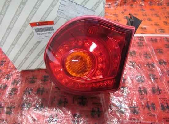 50513612 Buitenste achterlicht rechterzijde