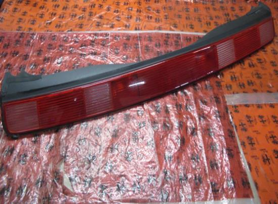 60578587 Achterlichtbalk