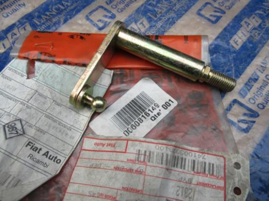 60816149 Steun versnellingsbak