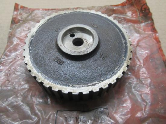 101103 Distributie aandrijfpoelie linkerzijde